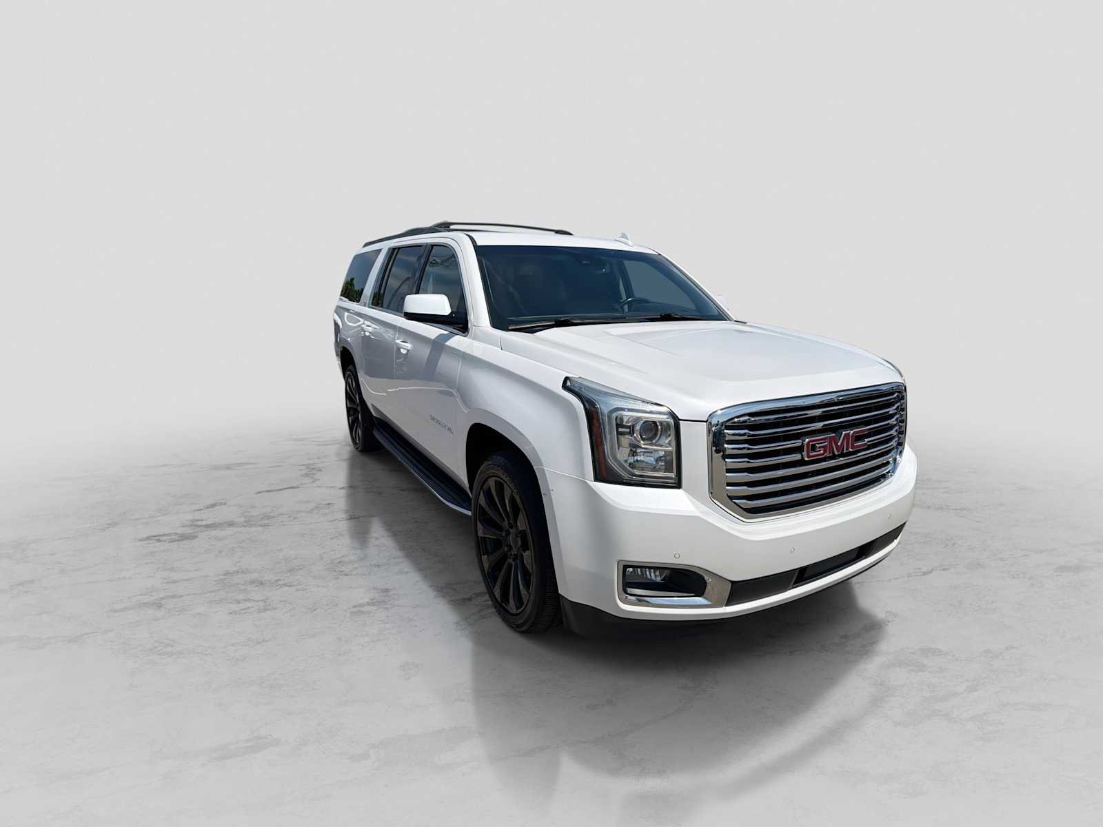 Used 2019 GMC Yukon XL SLT w/ Open Road Package AWD/4WD image 8