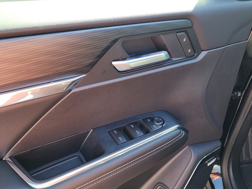 New 2026 GMC Acadia Elevation w/ Black Edition image 14