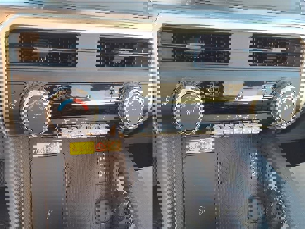 New 2025 Toyota Tacoma TRD Off-Road image 16