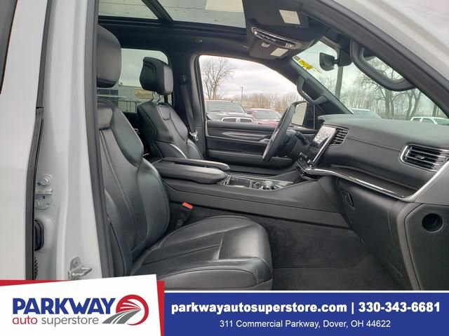 Used 2023 Jeep Wagoneer 4WD w/ Premium Group I image 22