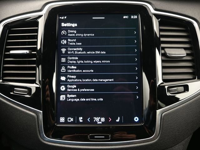 Used 2023 Volvo XC90 B6 Plus w/ Protection Package Premier image 14
