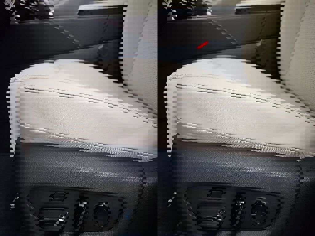 New 2026 Lexus RX 450h AWD image 29