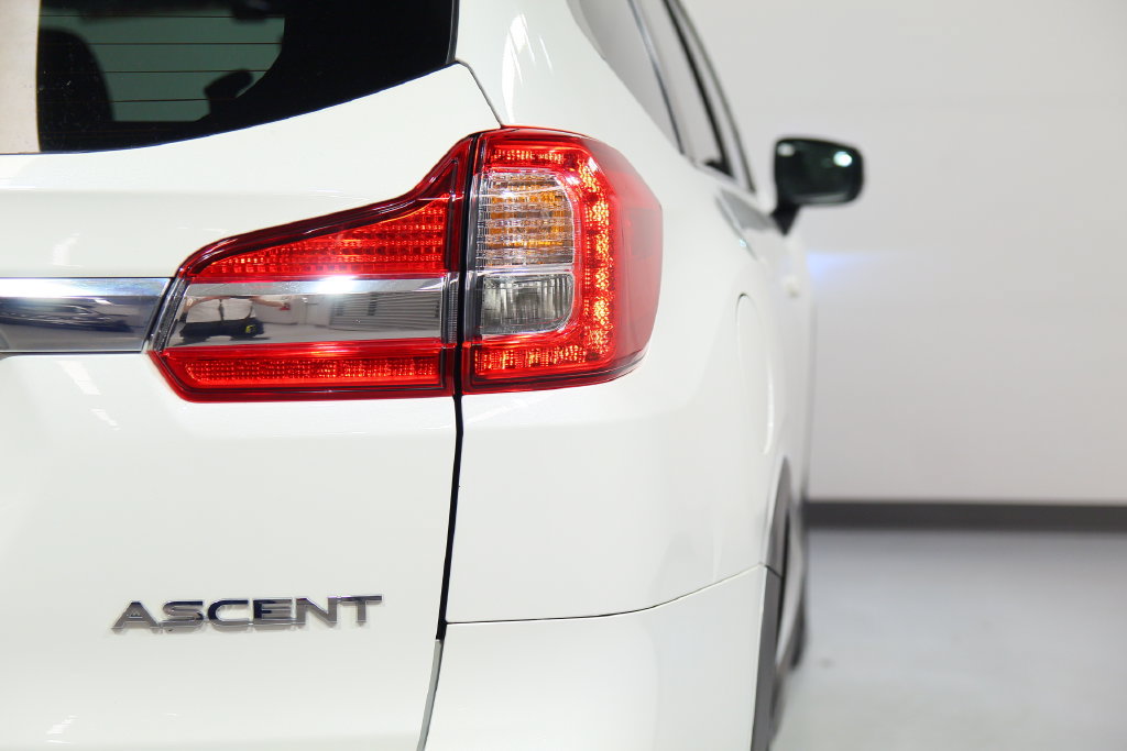Used 2020 Subaru Ascent Premium w/ Convenience Package AWD/4WD image 14