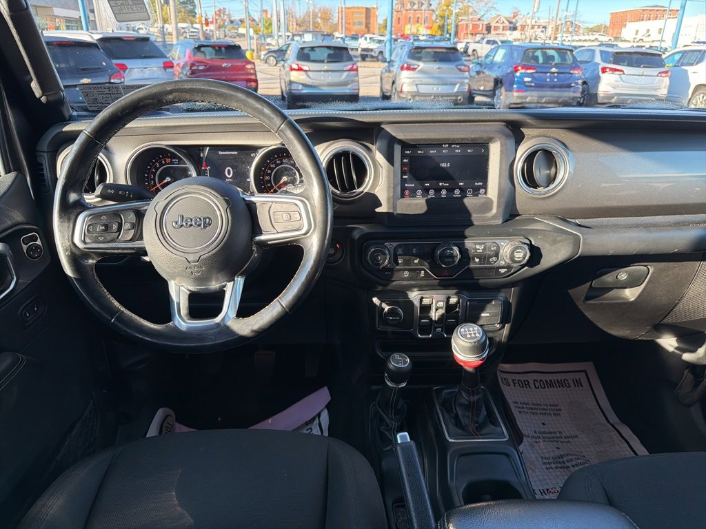 Used 2018 Jeep Wrangler Unlimited Sahara image 18