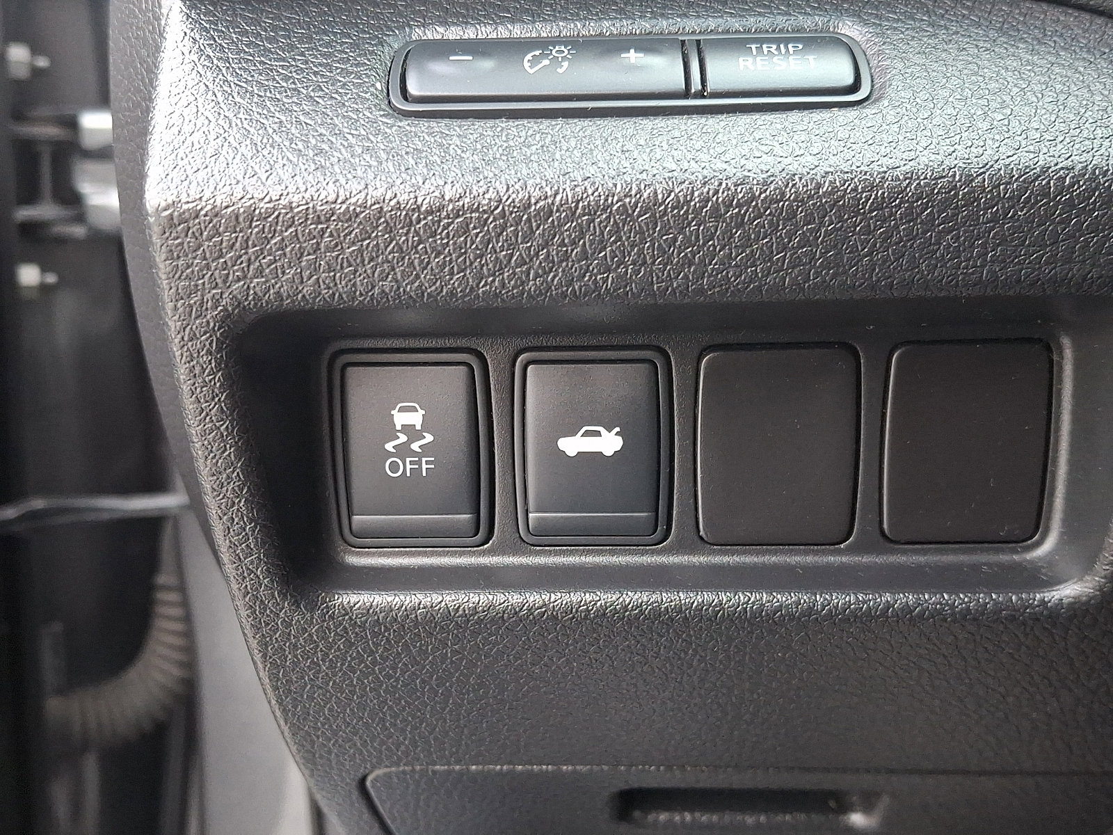 Used 2014 Nissan Altima 2.5 SV w/ Convenience Package image 25