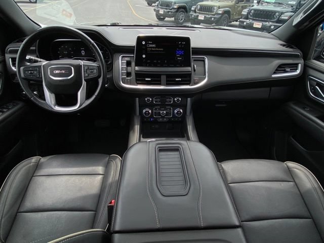 Used 2022 GMC Yukon XL SLT w/ SLT Luxury Package AWD/4WD image 27