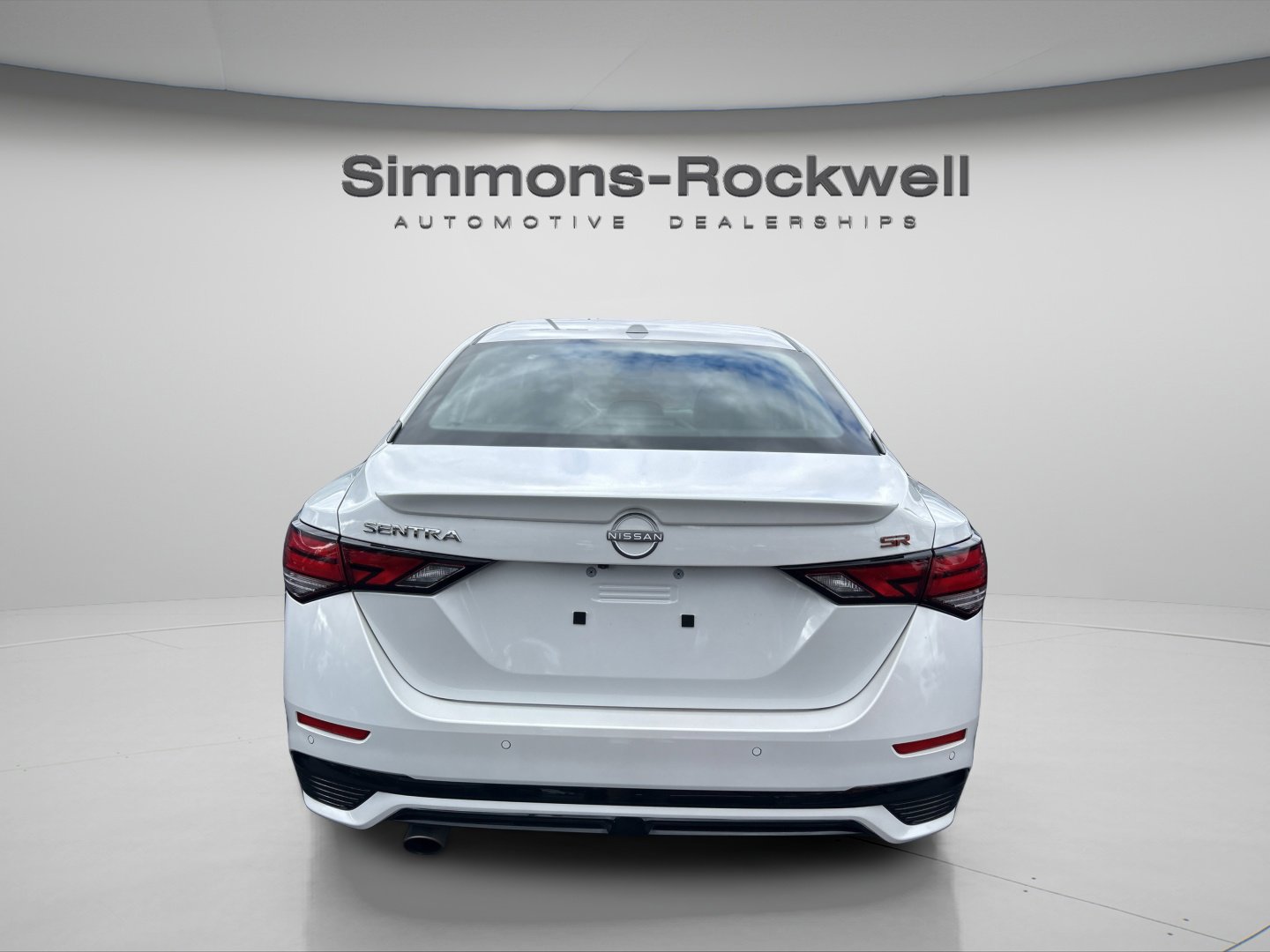 Used 2025 Nissan Sentra SR w/ SR Premium Package image 14