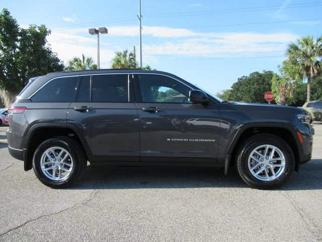 New 2026 Jeep Grand Cherokee Laredo X RWD image 2