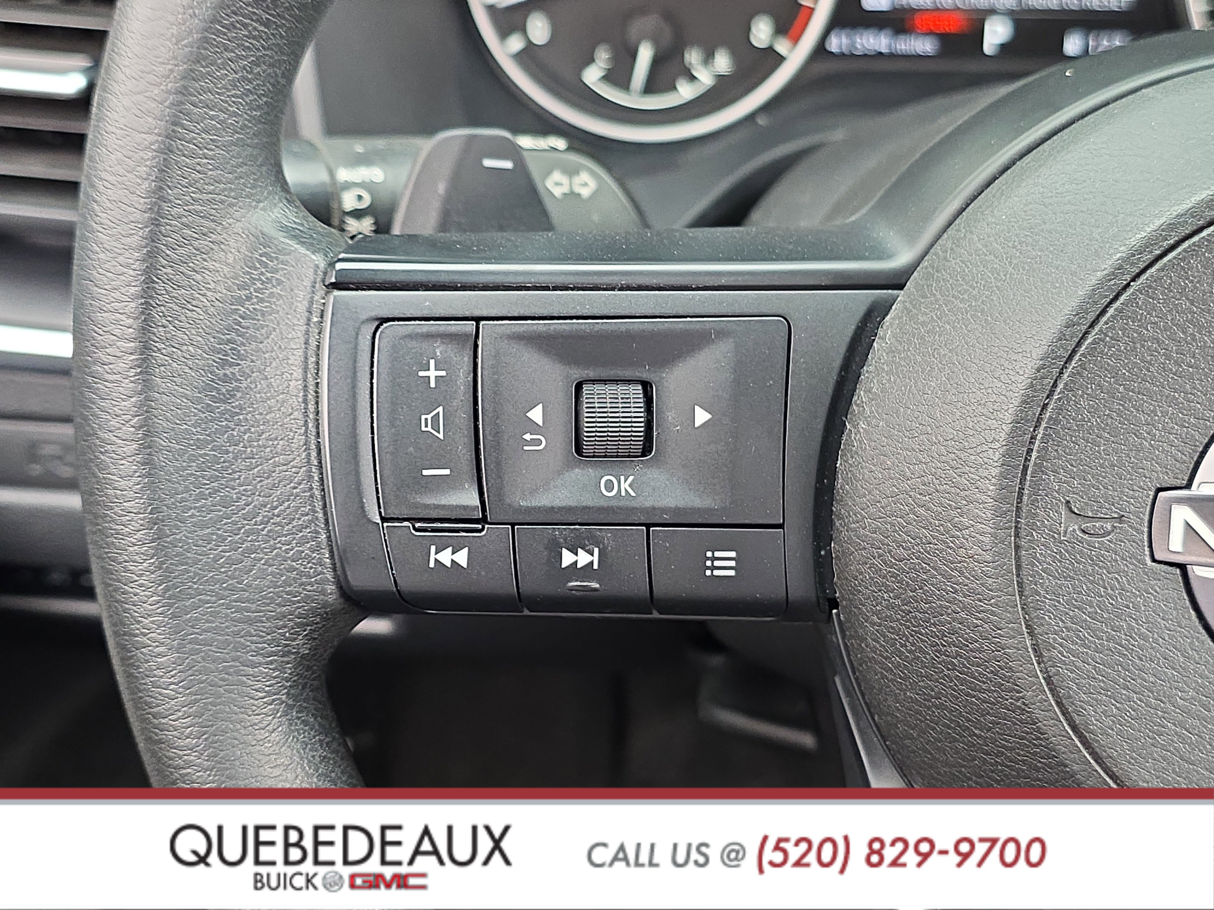 Used 2022 Nissan Rogue S FWD image 14