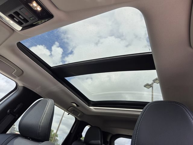 New 2026 Mitsubishi Outlander SEL FWD image 11