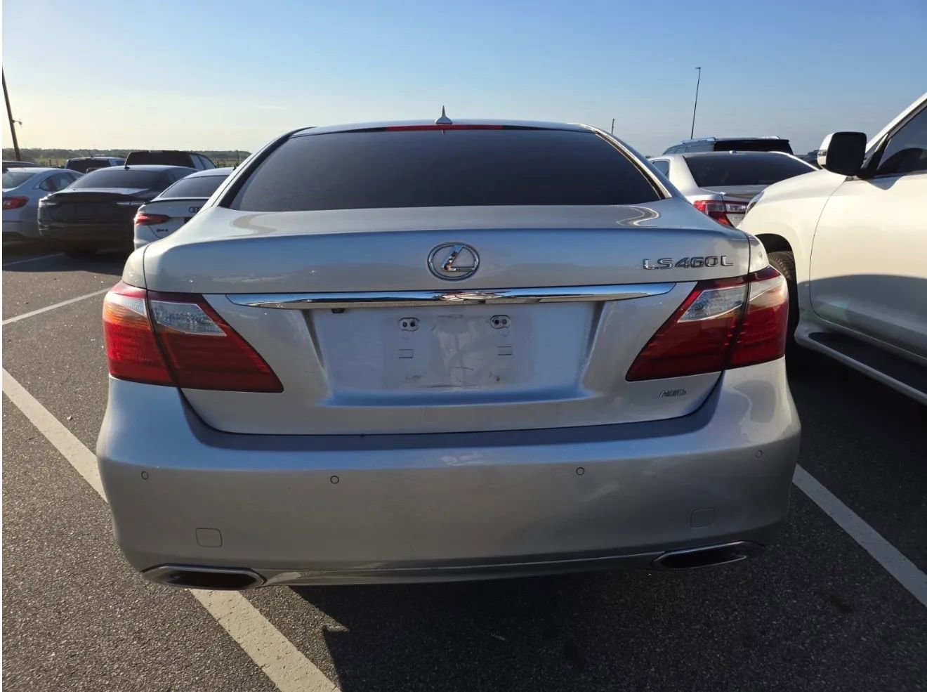 Used 2011 Lexus LS 460 L w/ Luxury Pkg AWD/4WD image 3