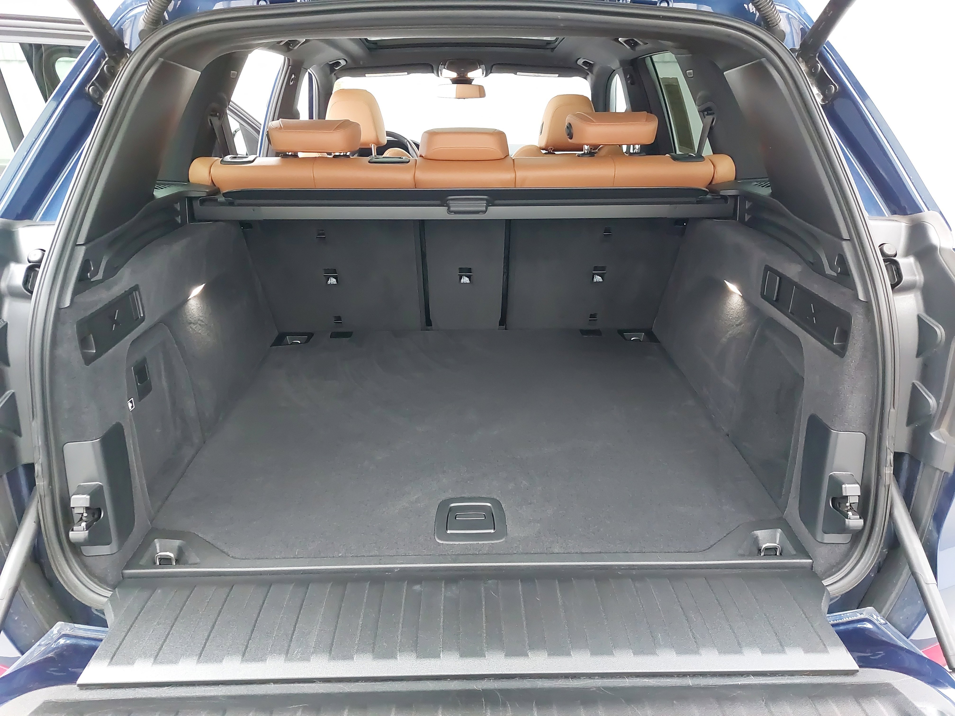 Used 2022 BMW X5 xDrive40i w/ Premium Package image 14