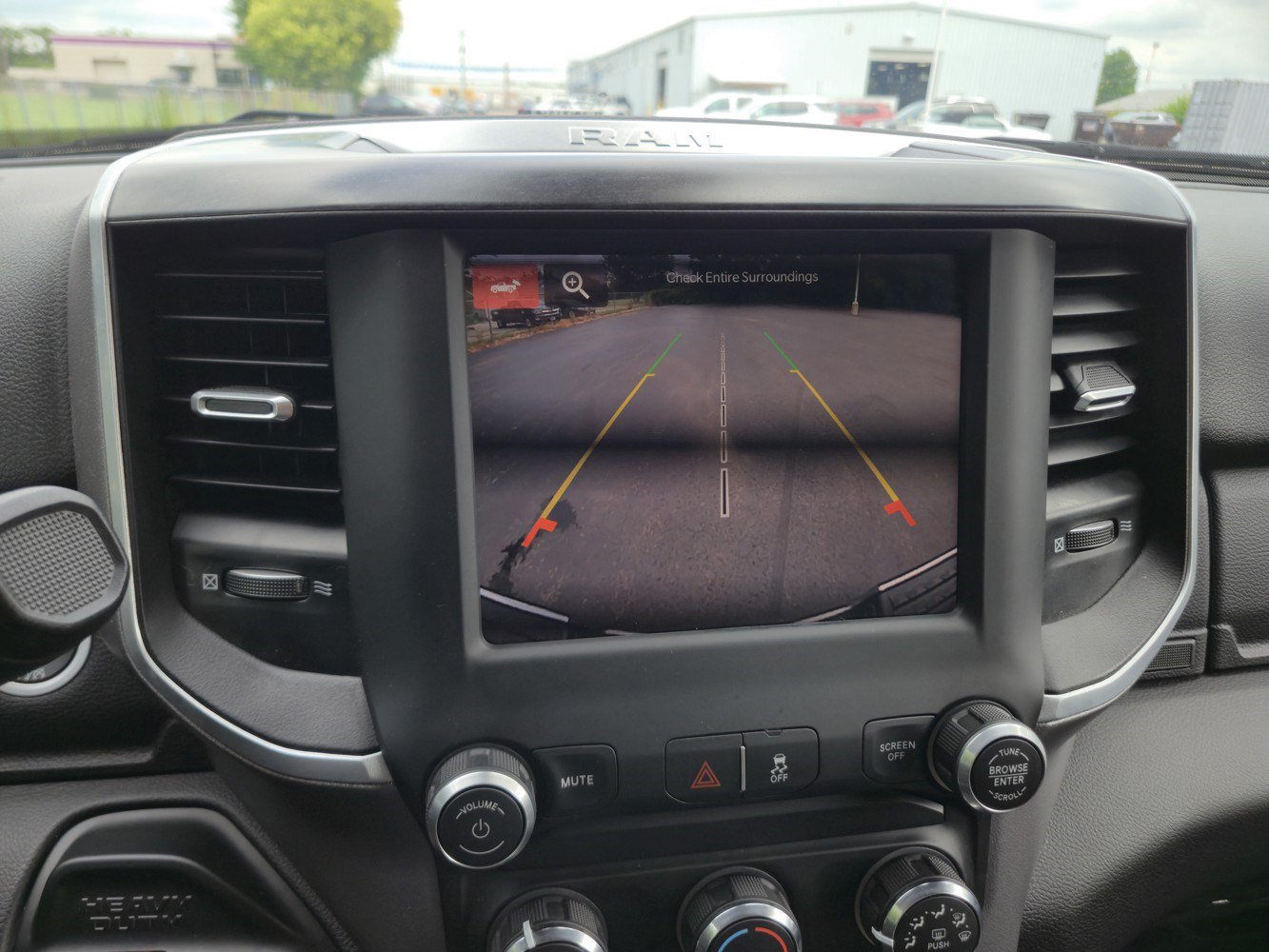Used 2024 RAM 3500 Big Horn AWD/4WD image 9