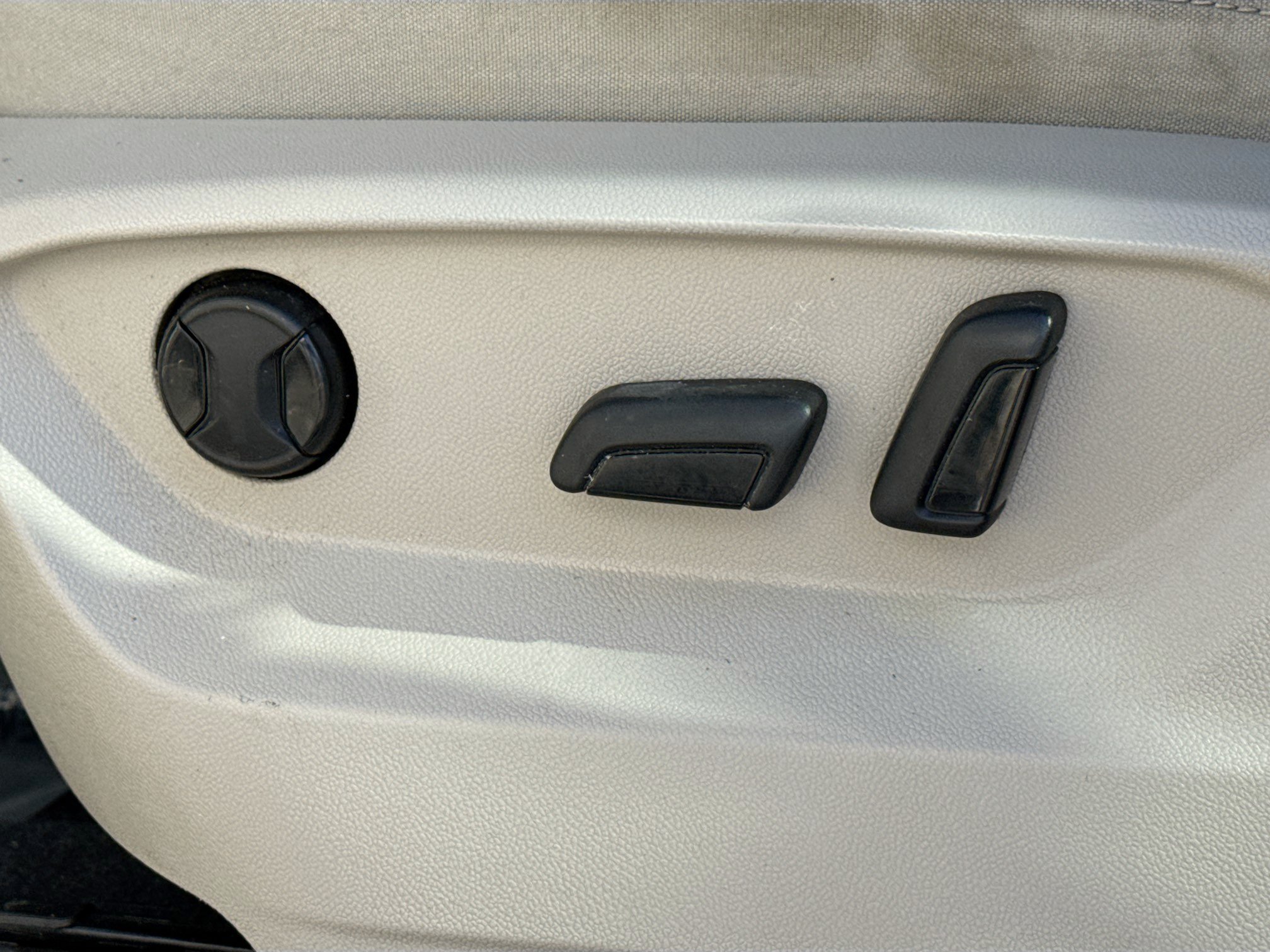 Used 2019 Volkswagen Atlas SE FWD image 24