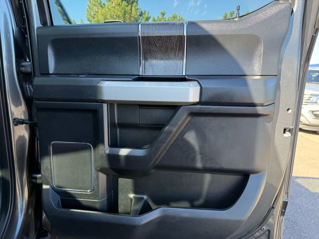 Used 2020 Ford F350 Lariat image 22