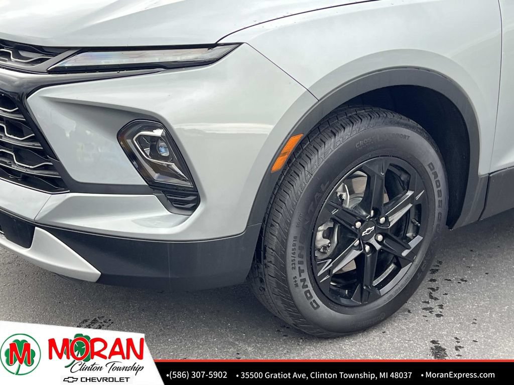 Certified 2024 Chevrolet Blazer LT w/ Midnight/Sport Edition FWD image 9