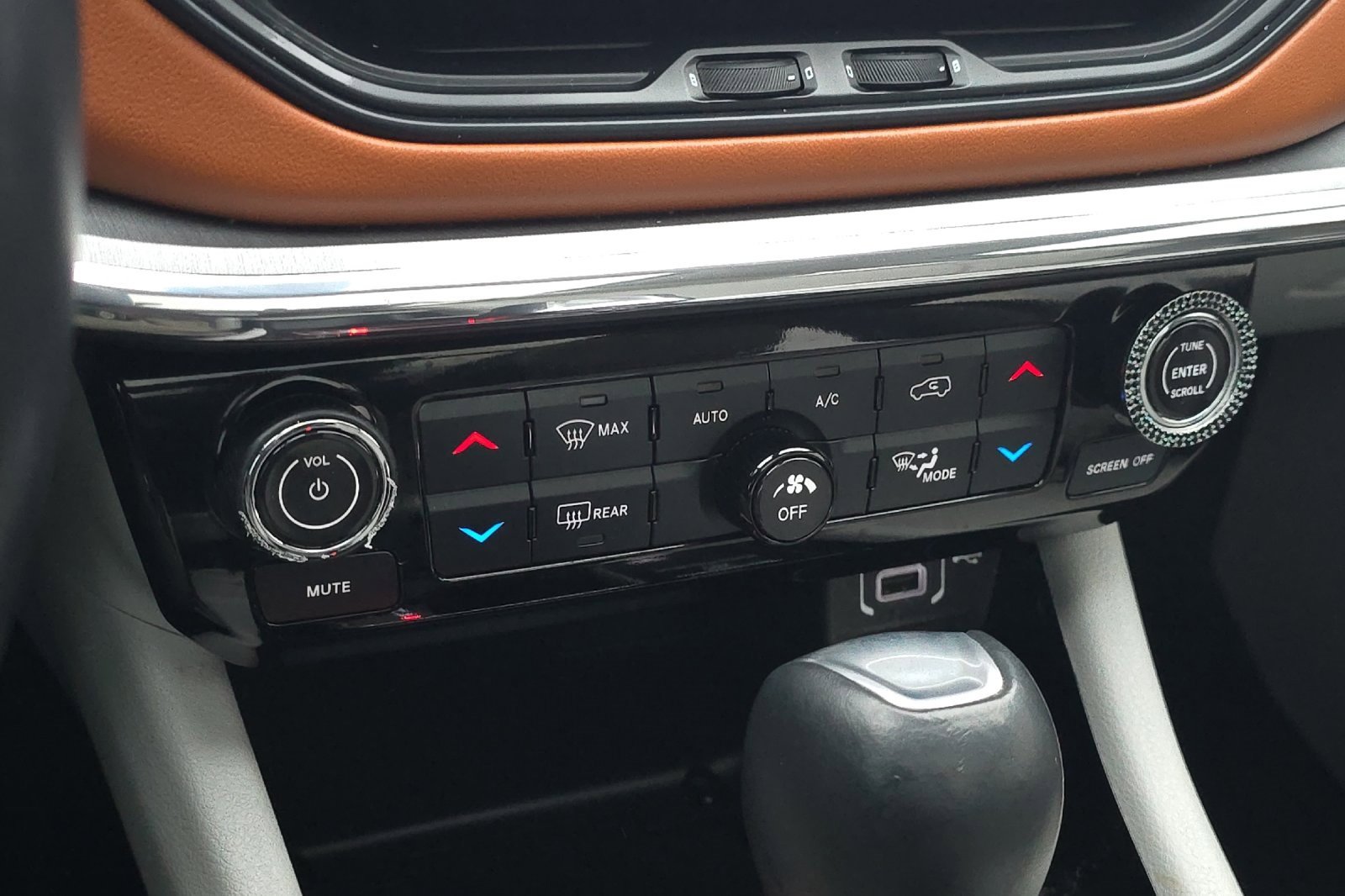 Used 2022 Jeep Compass Limited w/ Elite Group image 29