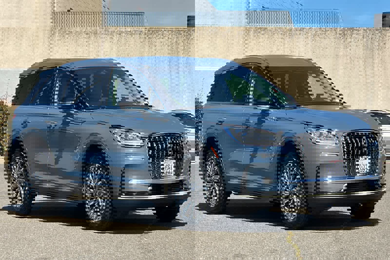 Used 2023 Lincoln Corsair Reserve w/ Equipment Group 201A image 5