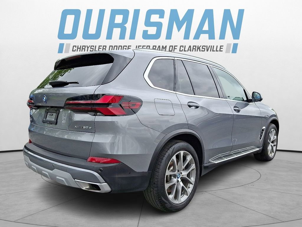 Used 2025 BMW X5 xDrive50e AWD/4WD image 6
