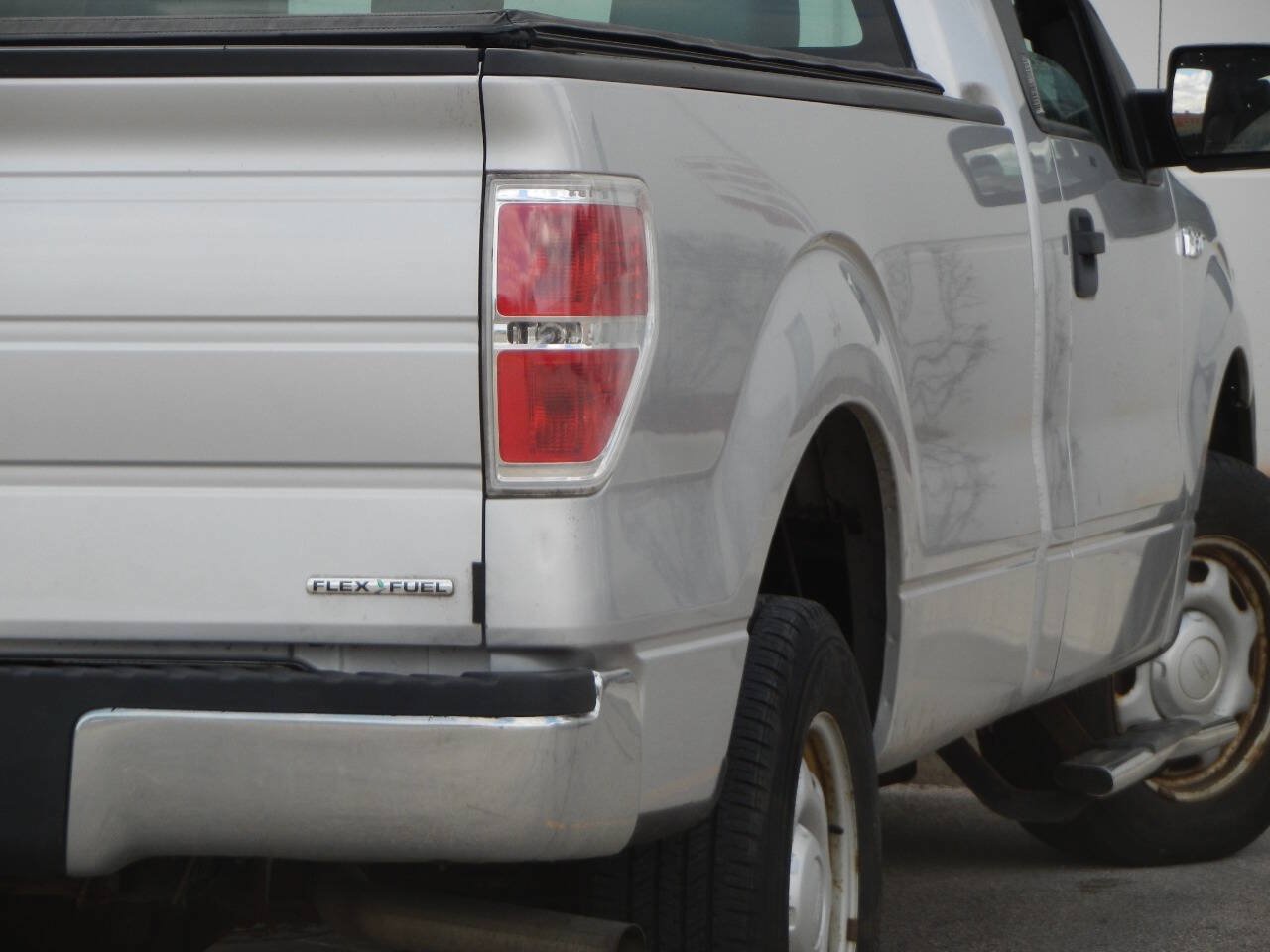 Used 2014 Ford F150 XL w/ Equipment Group 101A Mid RWD image 1