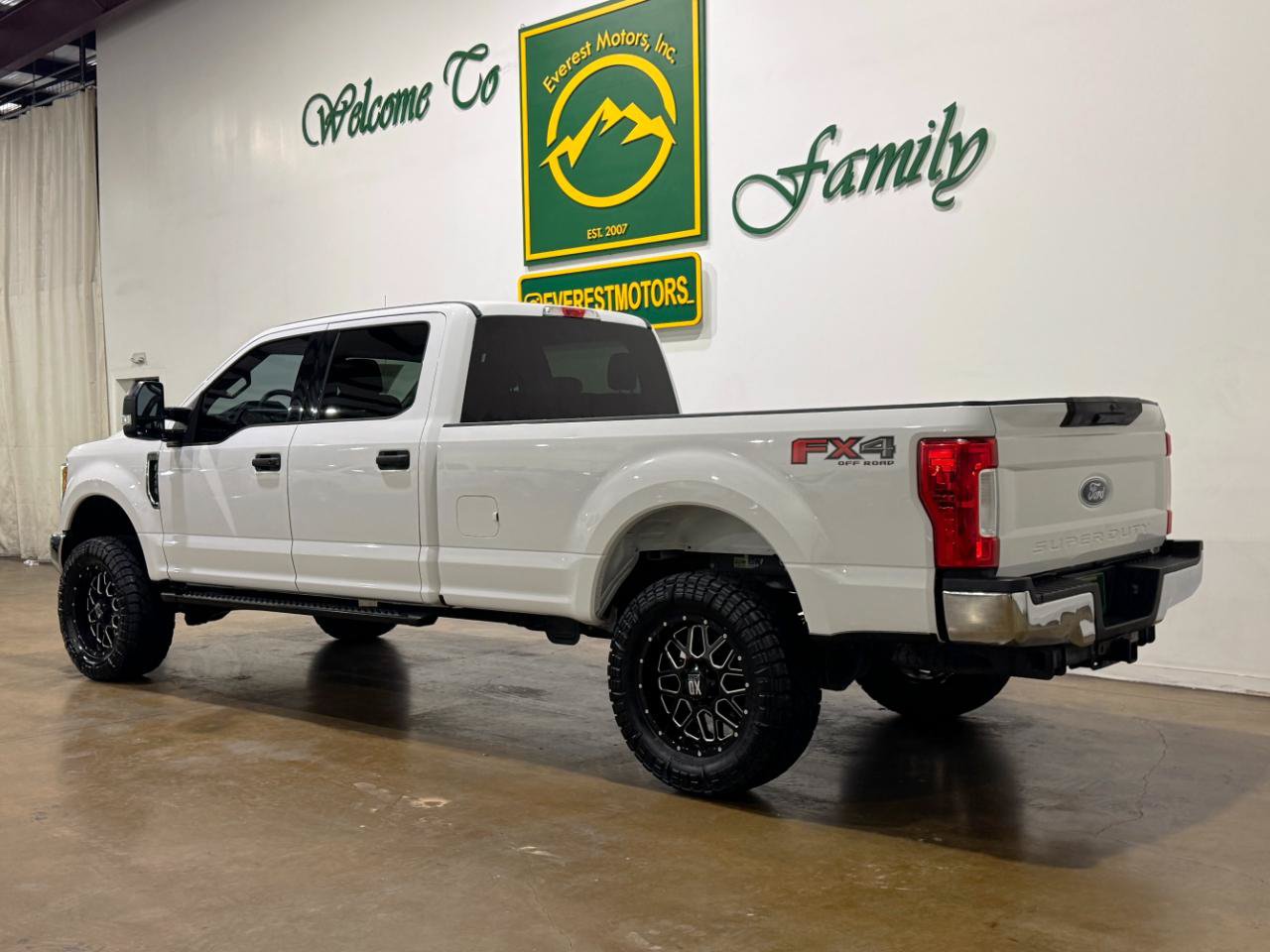 Used 2017 Ford F250 XLT AWD/4WD image 7