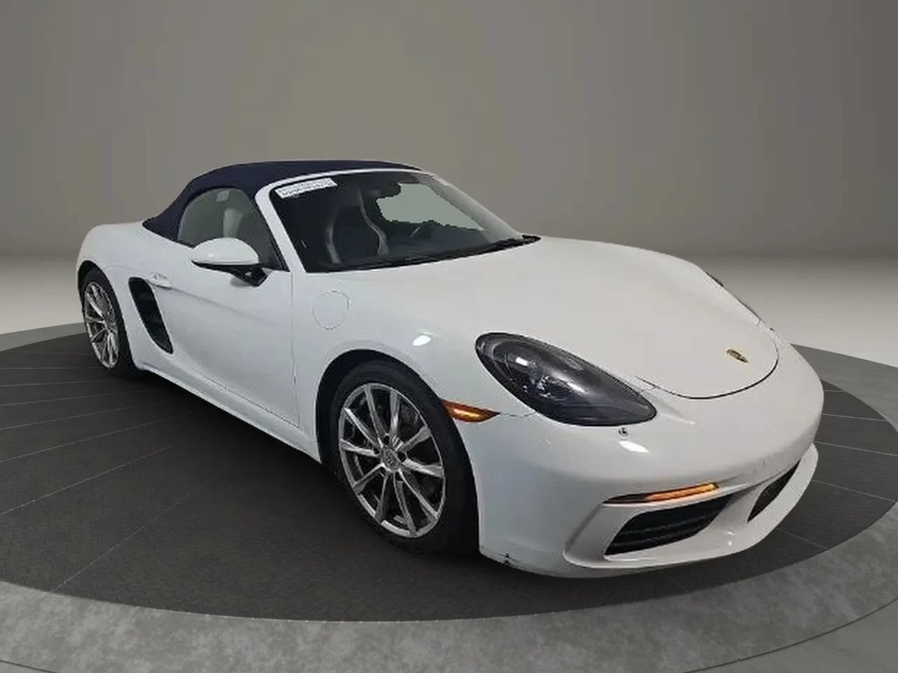 Used 2020 Porsche 718 Boxster RWD image 2