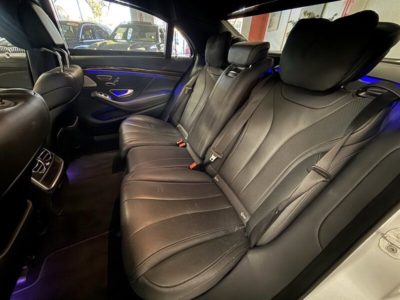 Used 2016 Mercedes-Benz S 550 Sedan w/ Premium Package image 28