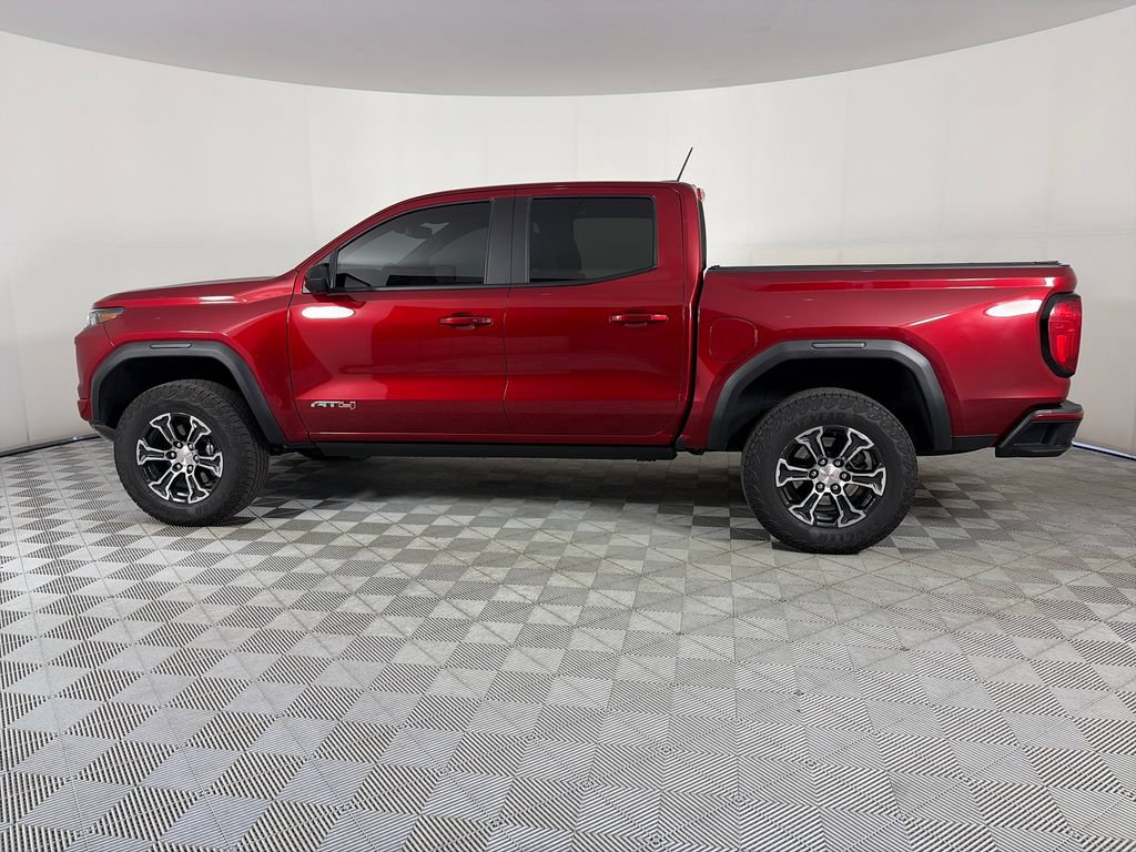 Used 2025 GMC Canyon AT4 w/ Technology Plus Package AWD/4WD image 4