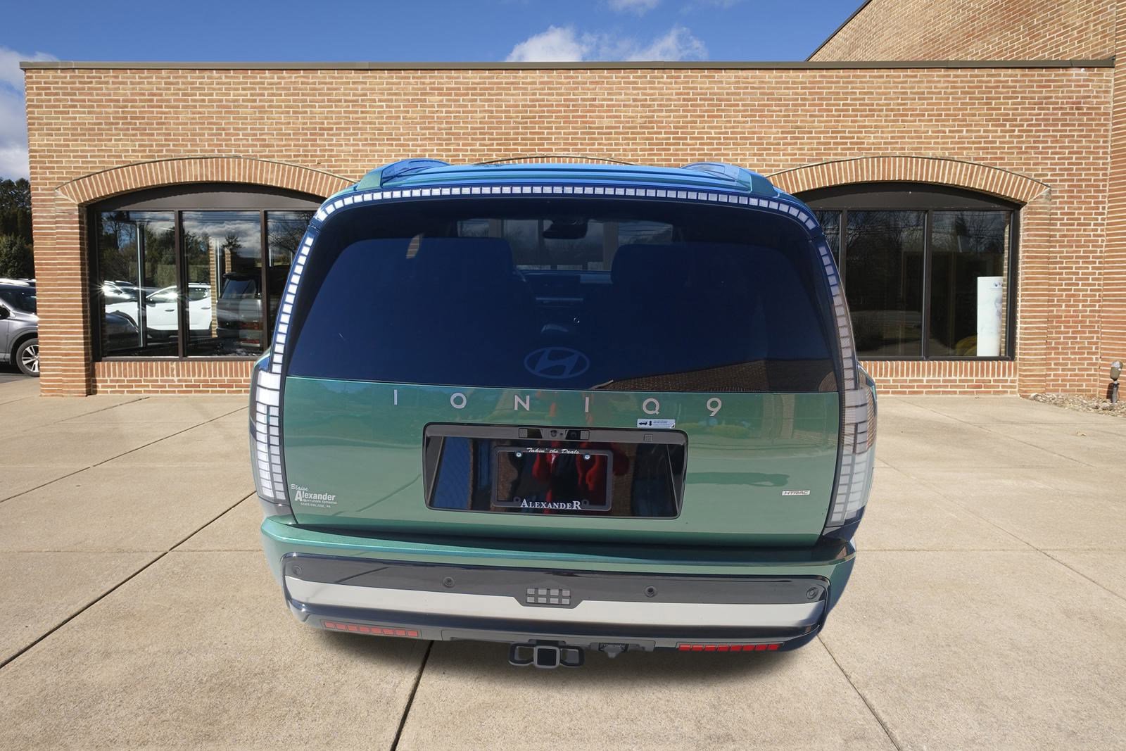 New 2026 Hyundai Ioniq 9 Calligraphy image 4