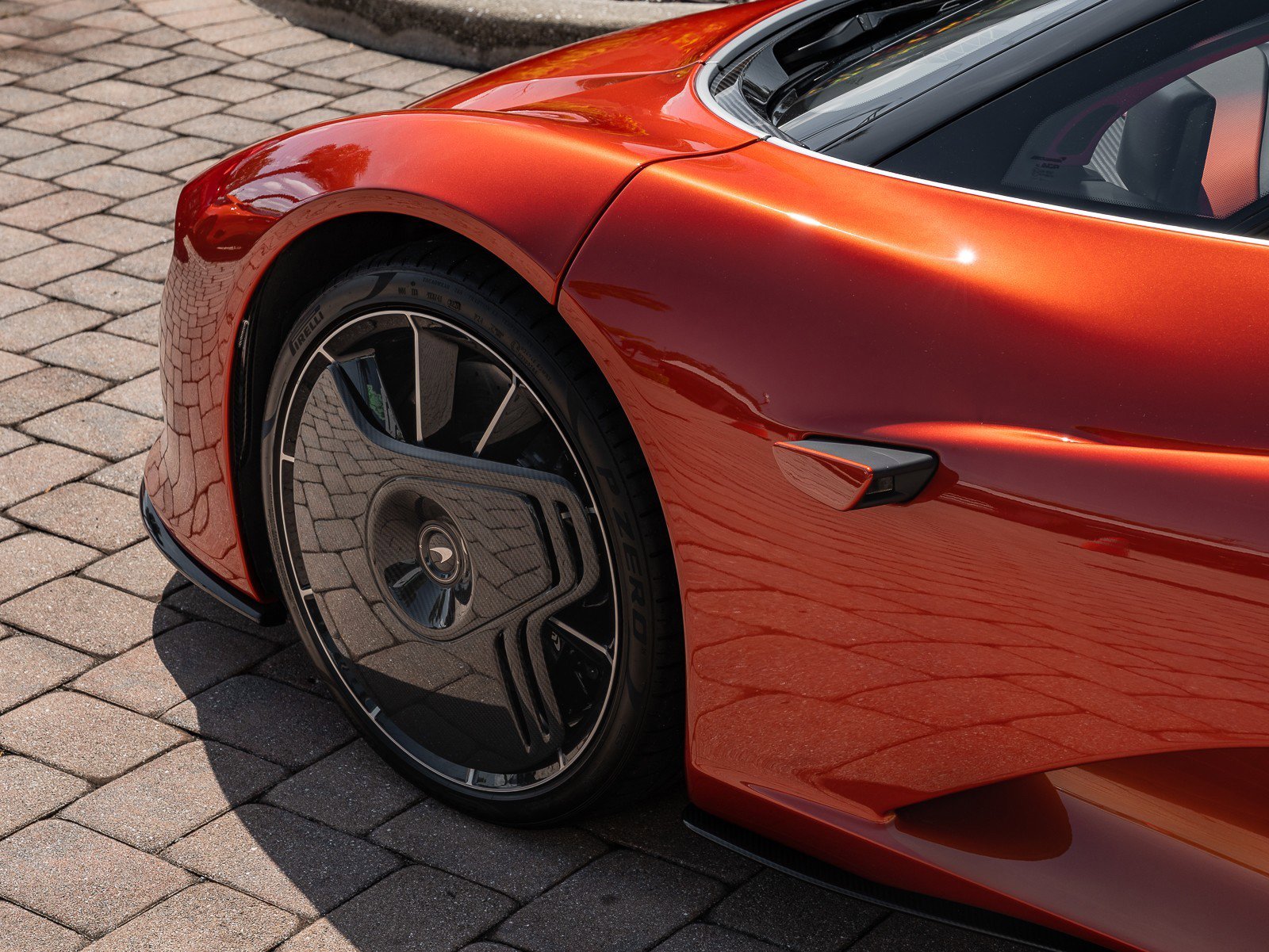 Used 2020 McLaren Speedtail image 33