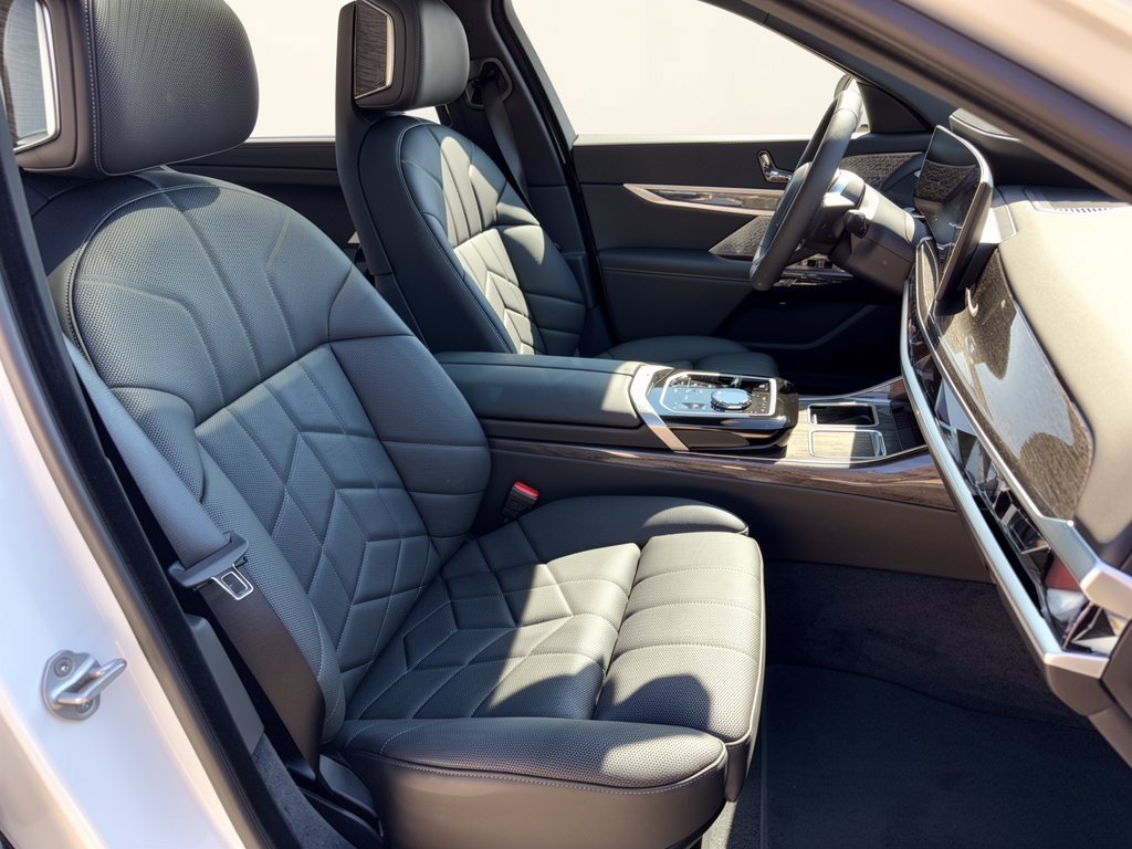 New 2026 BMW i7 xDrive60 AWD/4WD image 30