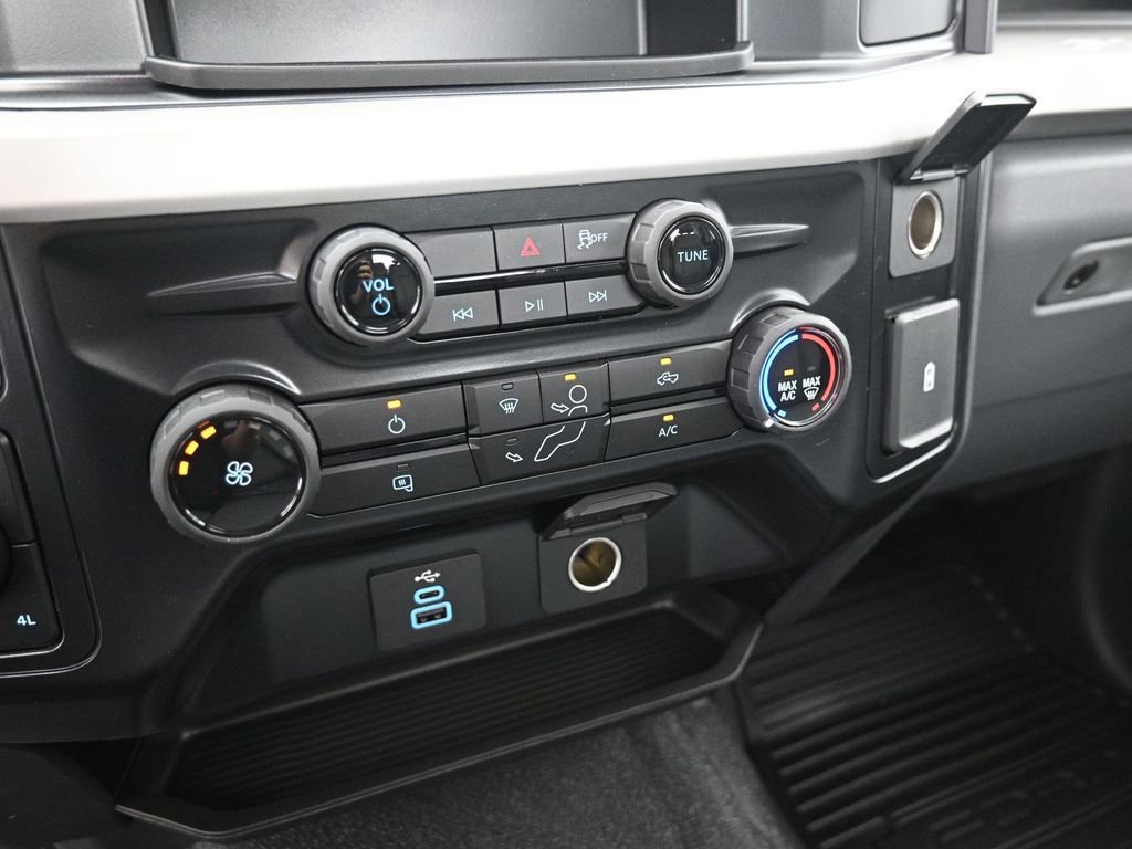 New 2026 Ford F250 XL w/ XL Chrome Package image 14