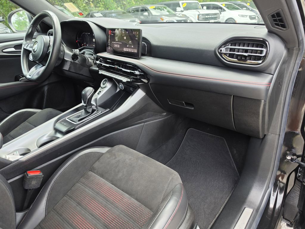 Certified 2023 Dodge Hornet GT w/ Track Pack AWD/4WD image 11