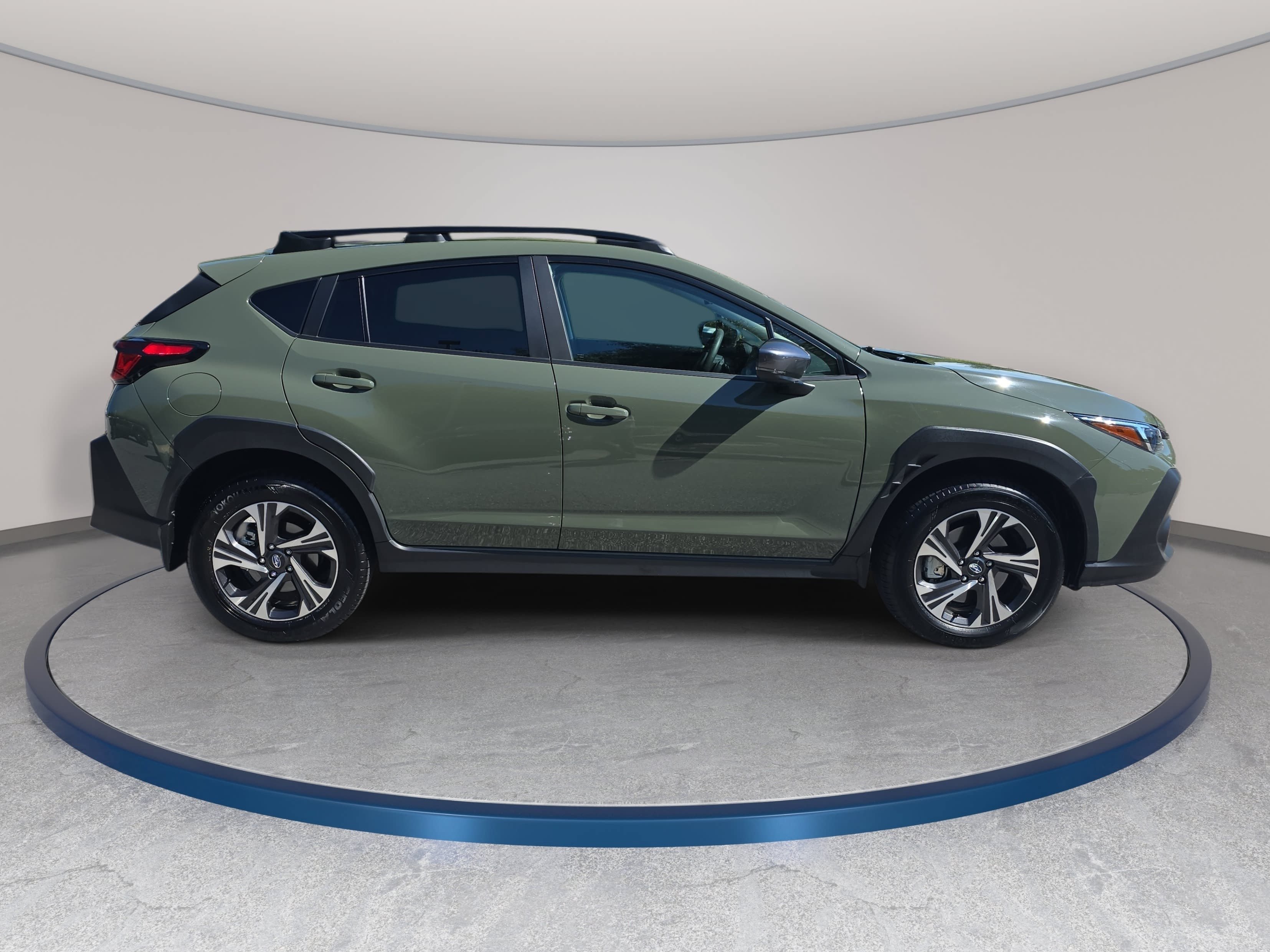 Used 2026 Subaru Crosstrek 2.5i Premium AWD/4WD image 4