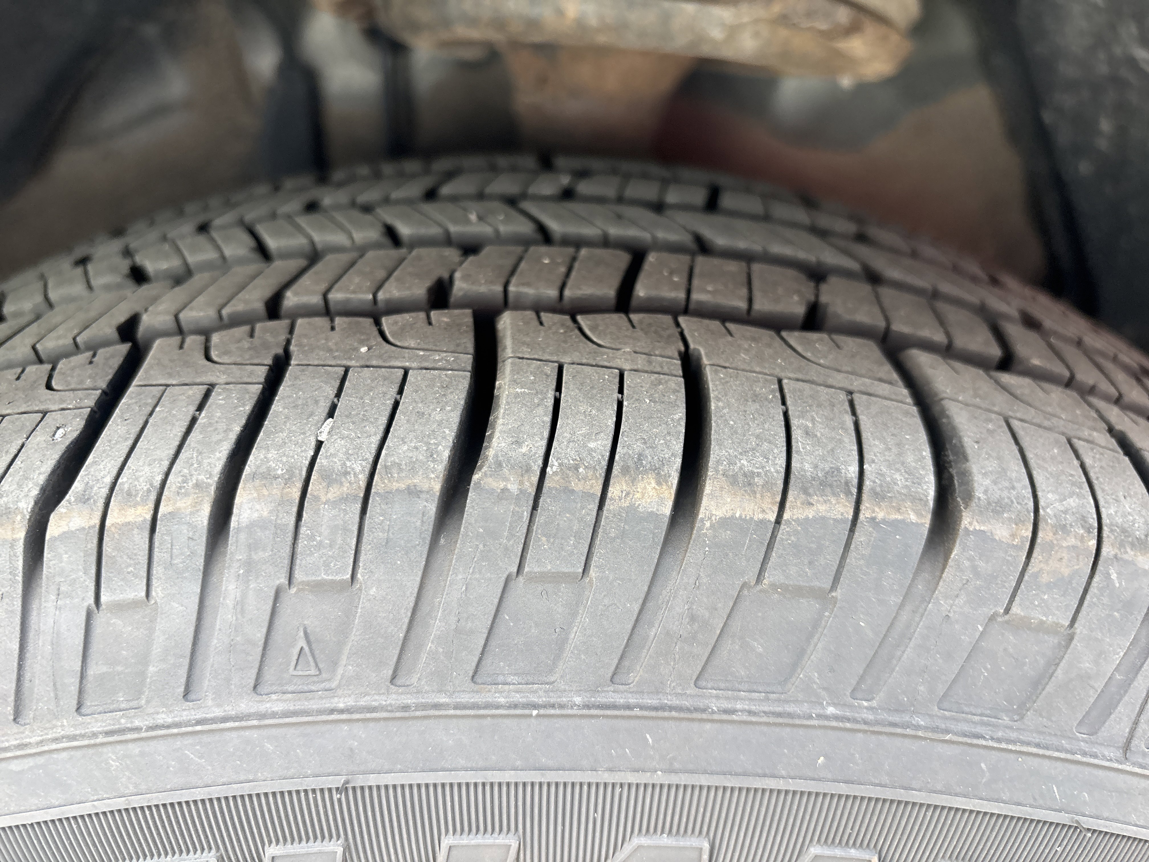 Used 2013 Toyota Camry XLE w/ Convenience Pkg image 11