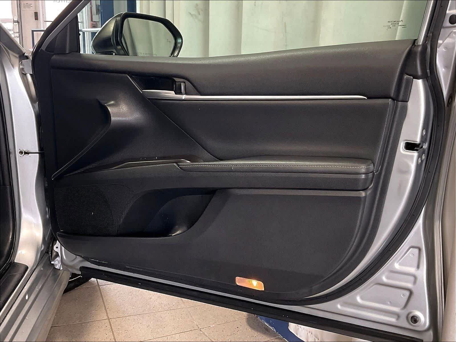 Used 2024 Toyota Camry XSE image 12