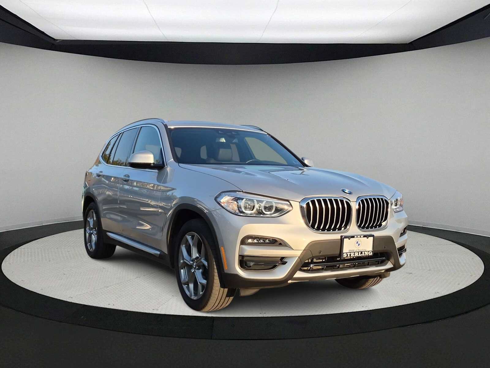 Used 2021 BMW X3 xDrive30i w/ Premium Package AWD/4WD image 2