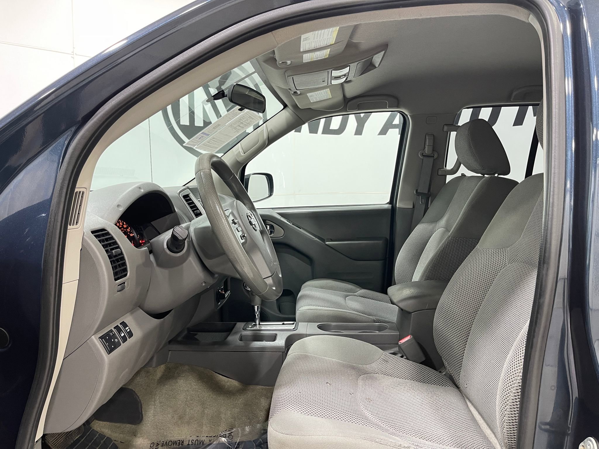 Used 2017 Nissan Frontier SV image 10
