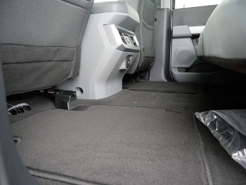 New 2026 Ford F350 XLT w/ Tremor Off-Road Package image 15