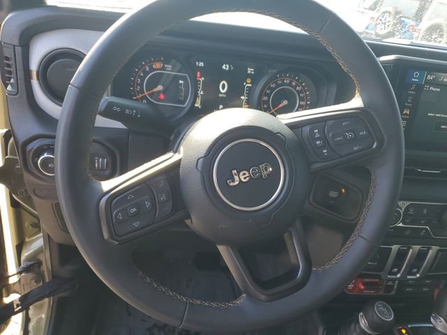 Used 2025 Jeep Wrangler Sport image 11