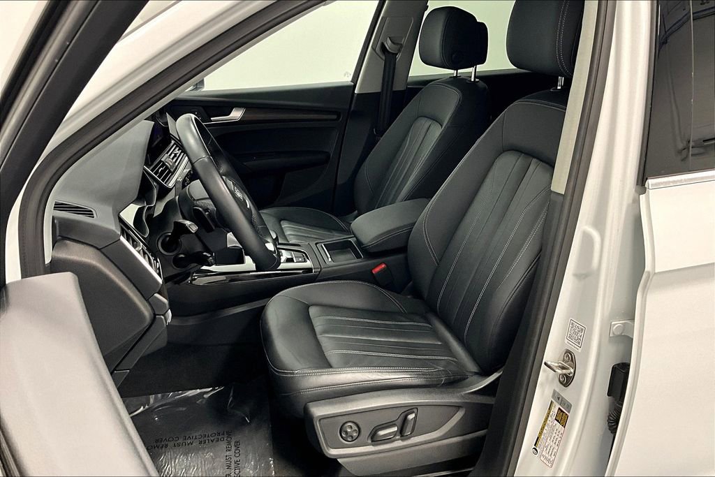 Used 2022 Audi Q5 2.0T Premium w/ Convenience Package image 32