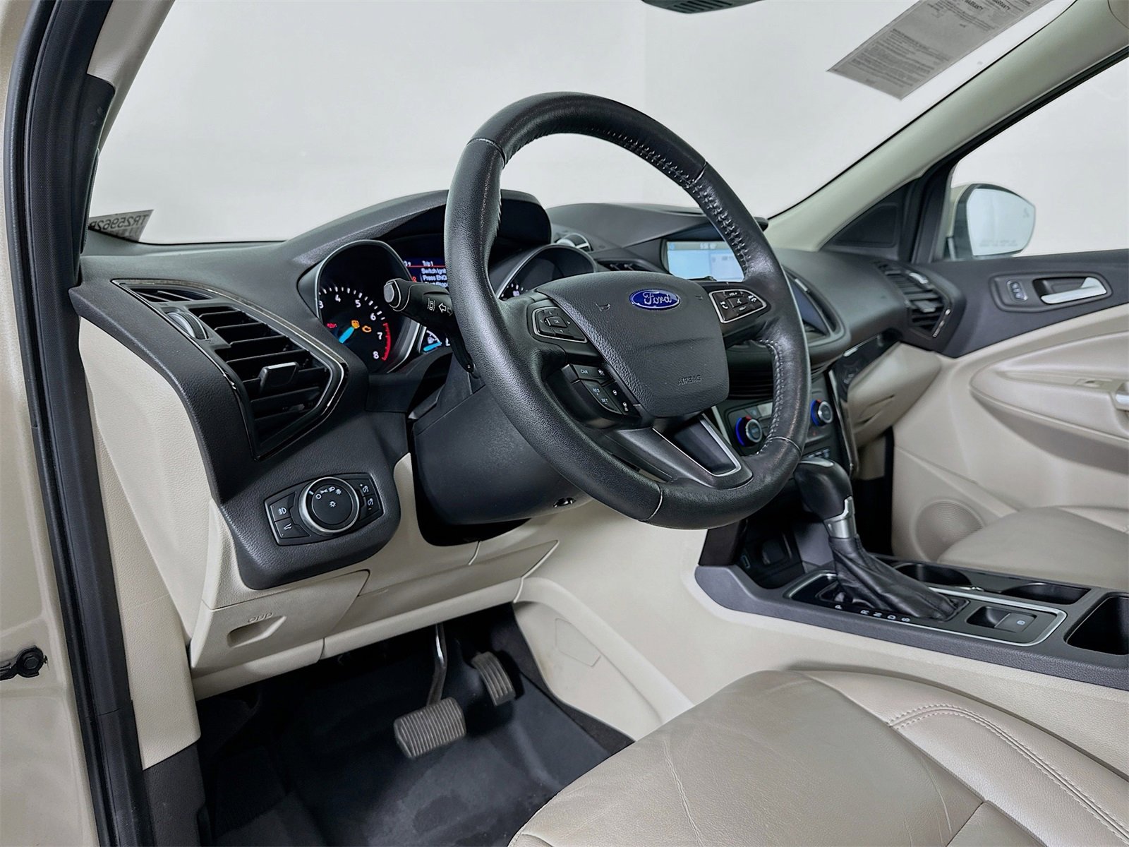 Used 2017 Ford Escape Titanium w/ Equipment Group 301A image 9