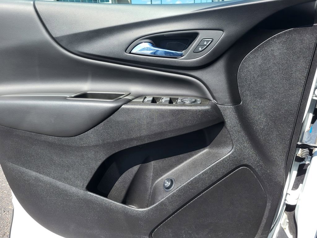 Used 2024 Chevrolet Equinox LT image 19