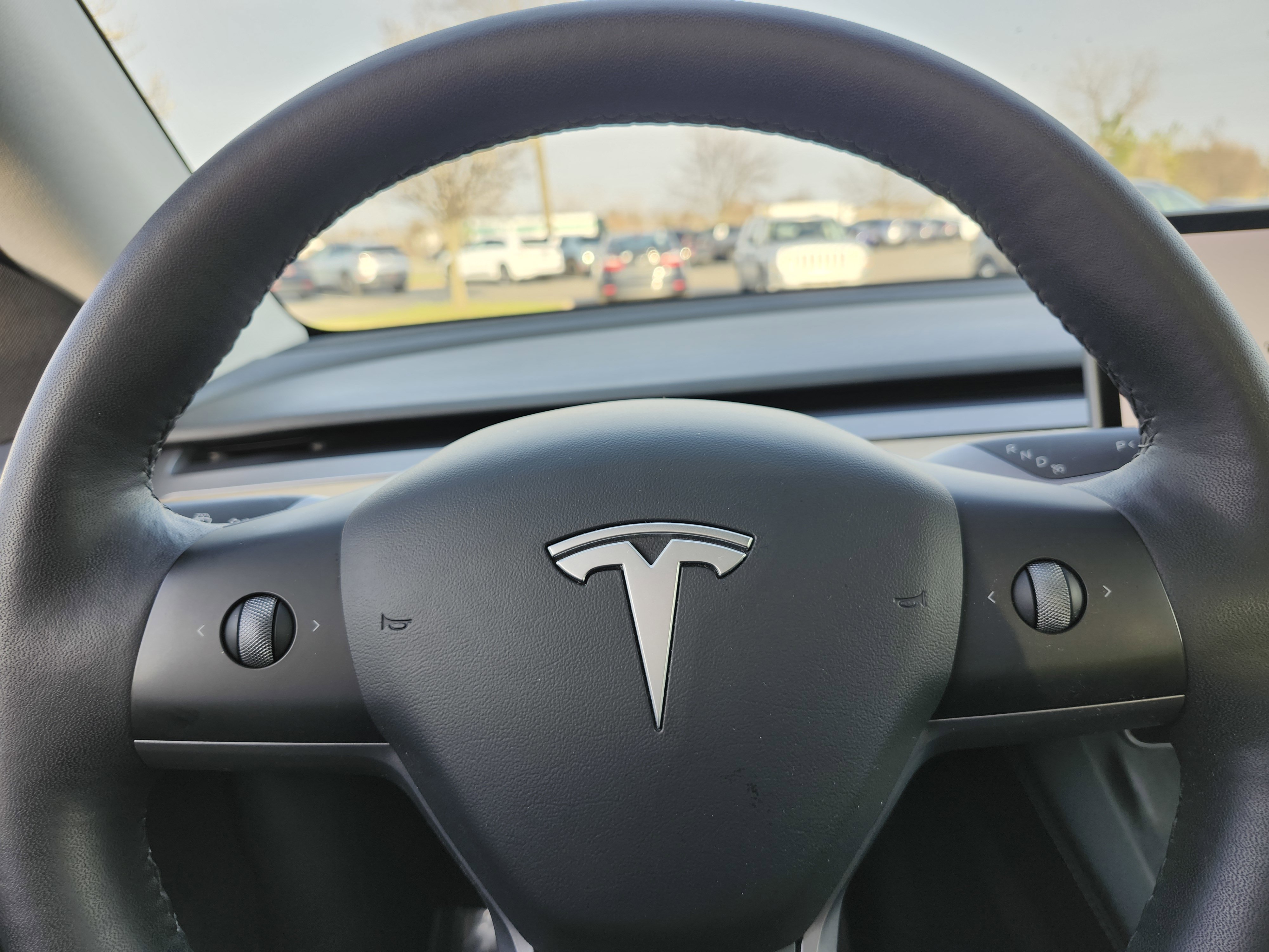 Used 2021 Tesla Model Y Long Range AWD/4WD image 27