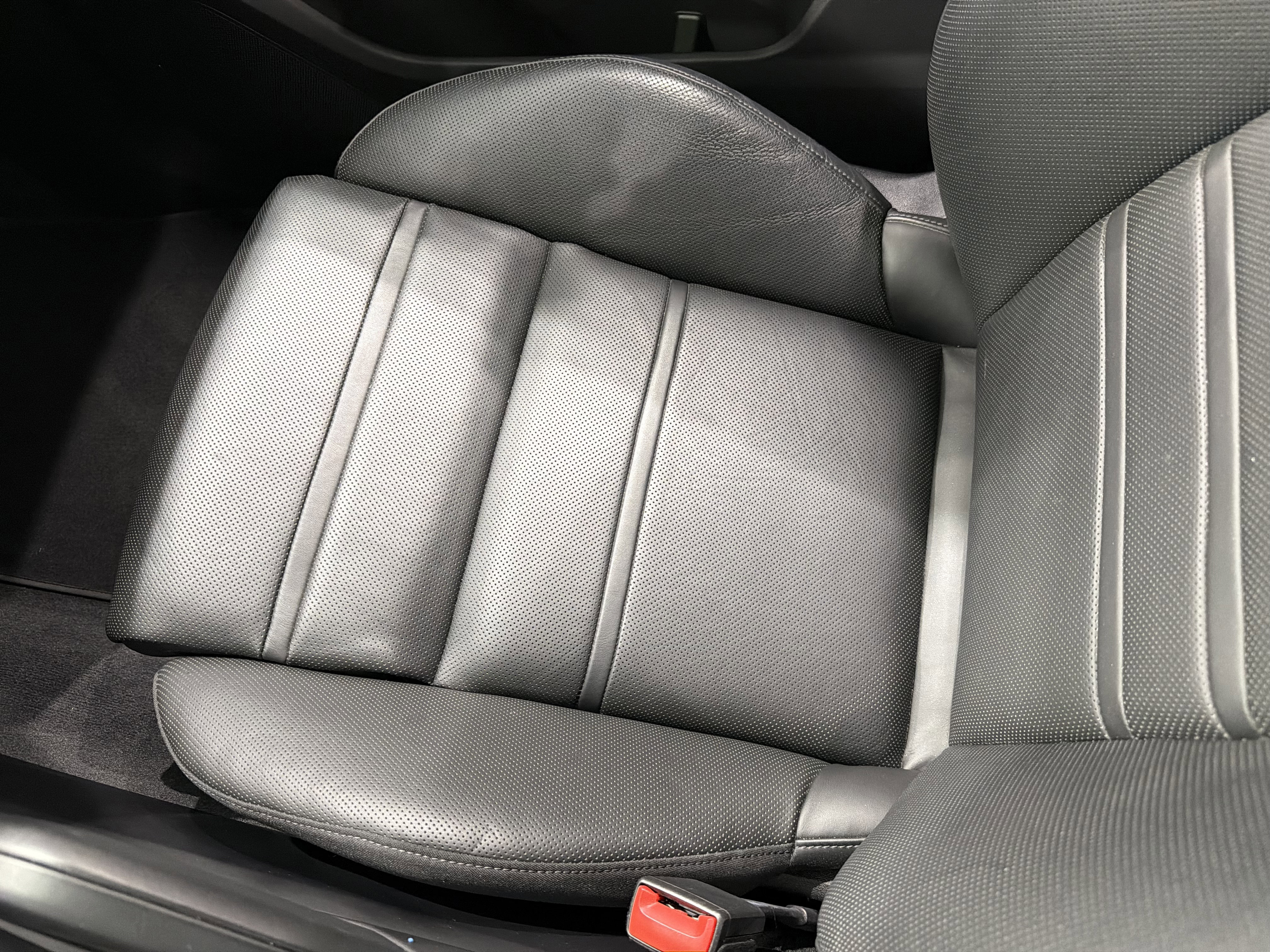 Certified 2023 Porsche Cayenne Turbo S image 60