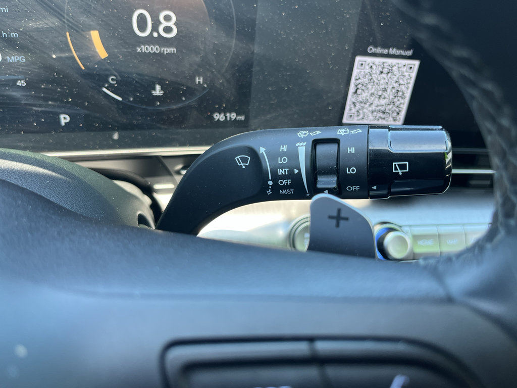 Used 2025 Hyundai Kona Limited AWD/4WD image 17