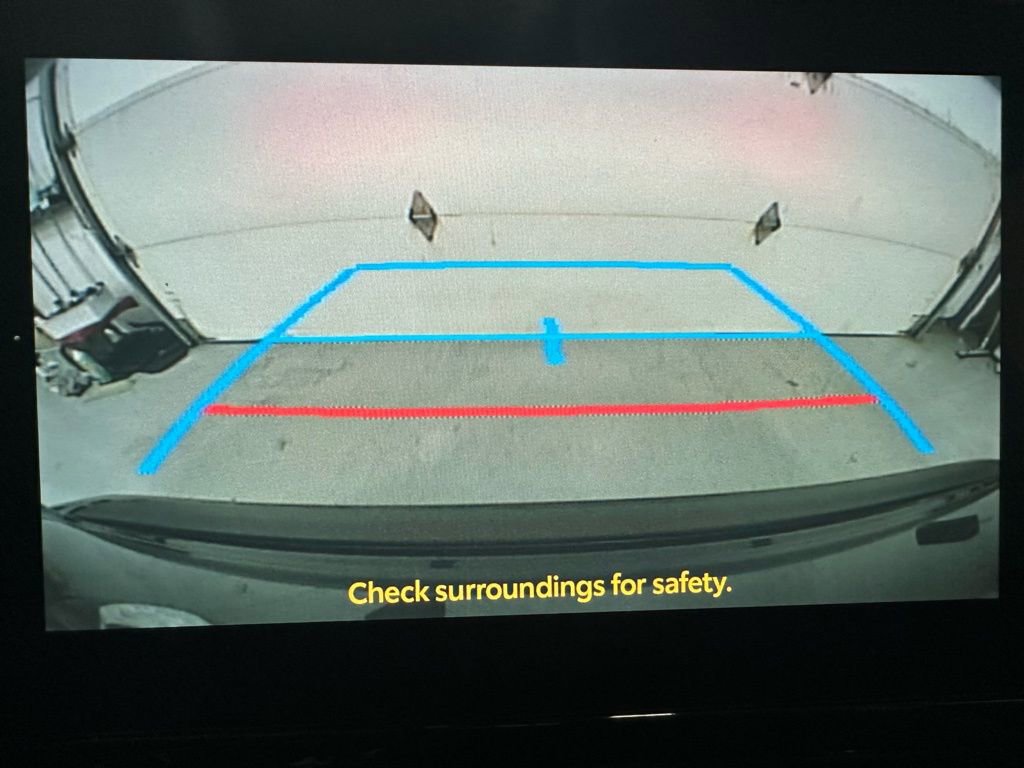 Used 2025 Toyota Corolla LE image 38