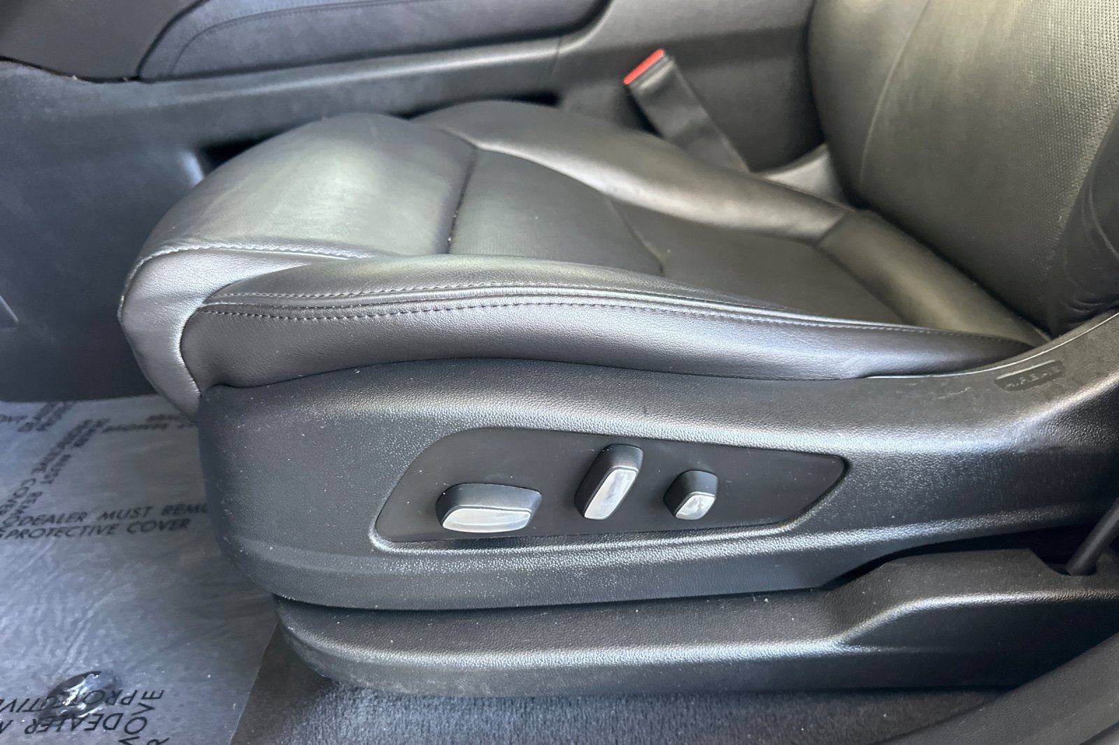 Certified 2019 Cadillac XT5 Luxury w/ Sport Package FWD image 13