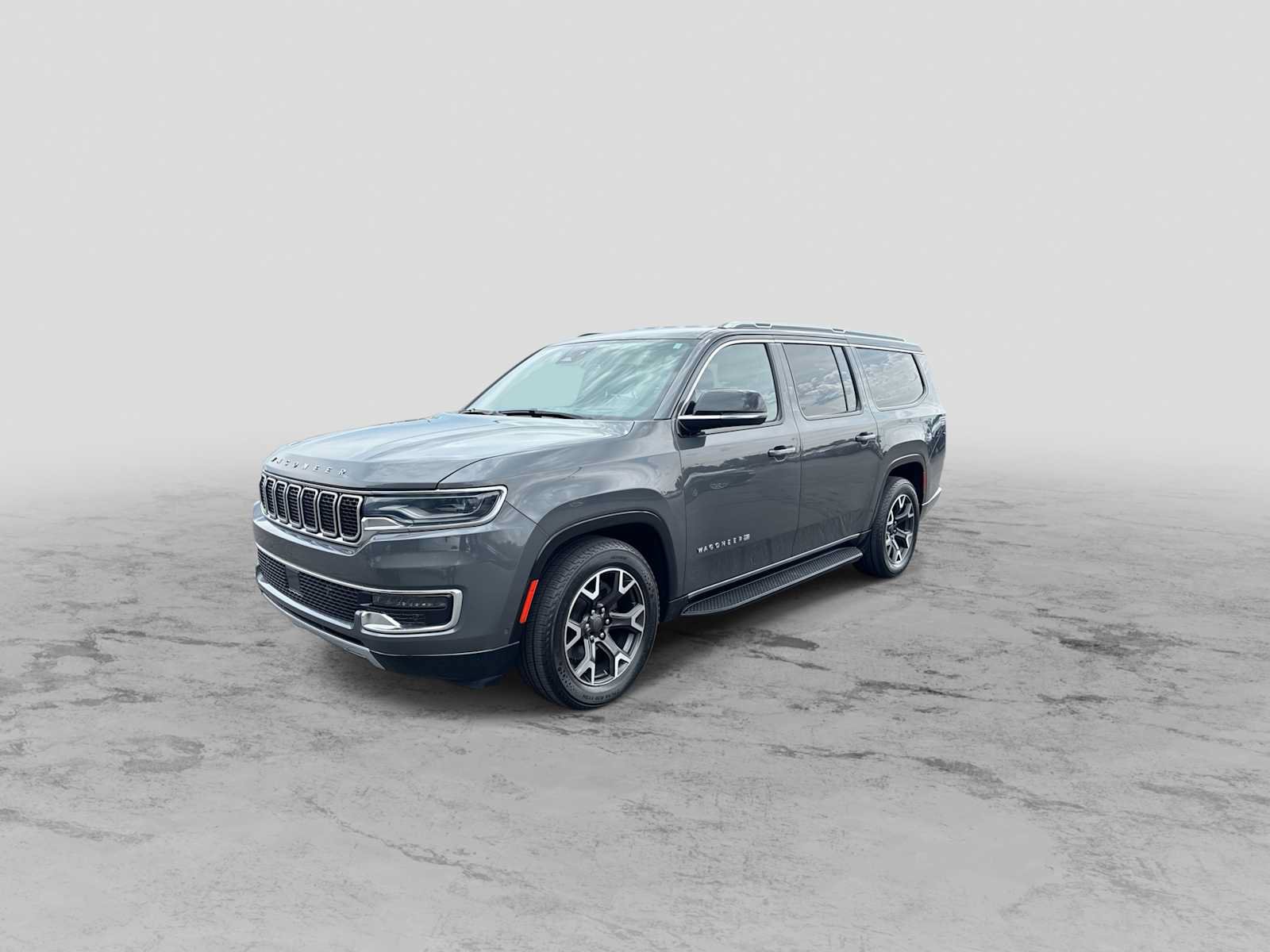 Certified 2024 Jeep Wagoneer L Series III w/ Flexible Seating Group AWD/4WD image 4