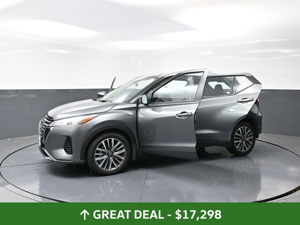Used 2024 Nissan Kicks SV image 58